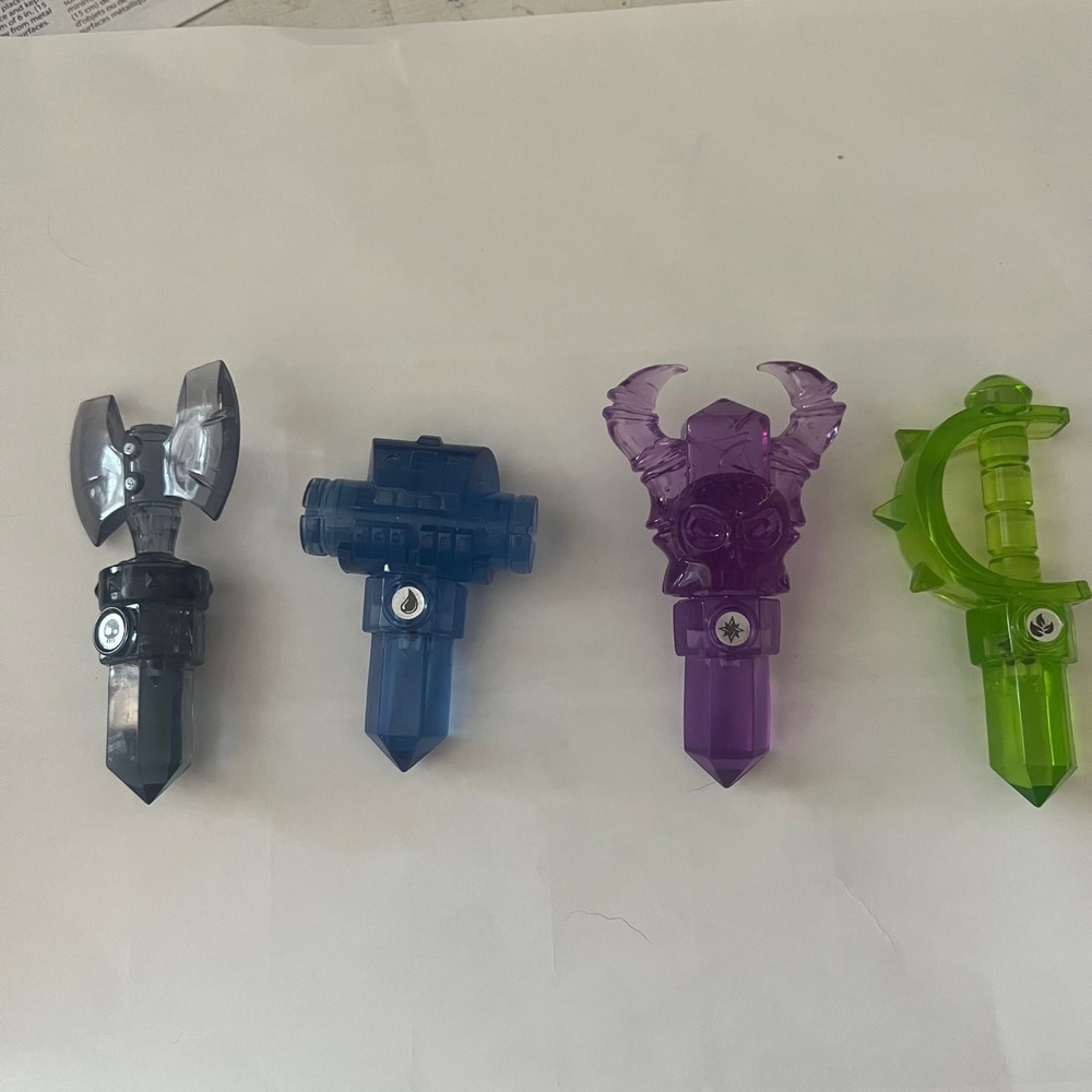 Lot of 4 Traps - SKYLANDERS TRAP TEAM - Undead Water Life Magic